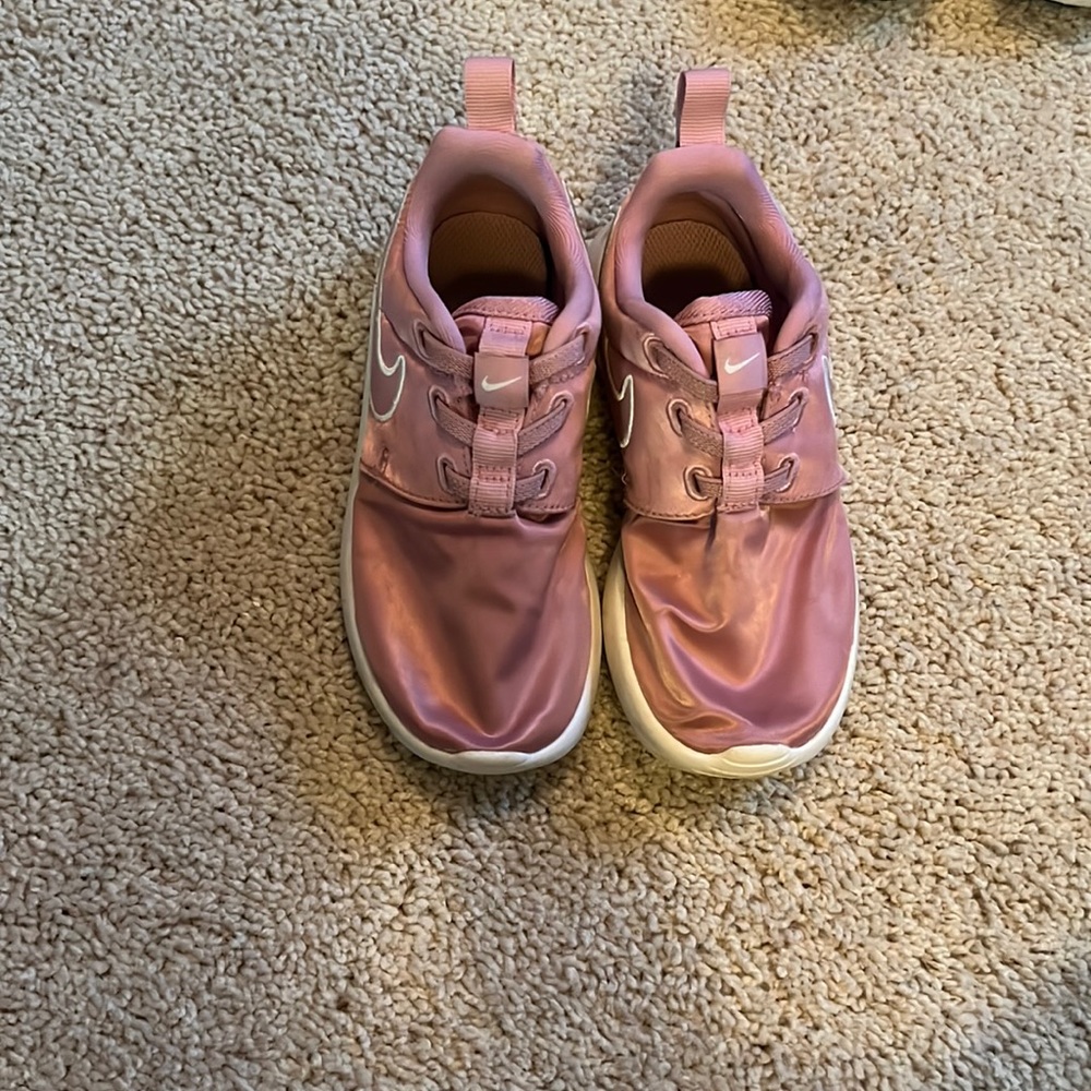 Toddler size 10c Nike slip on